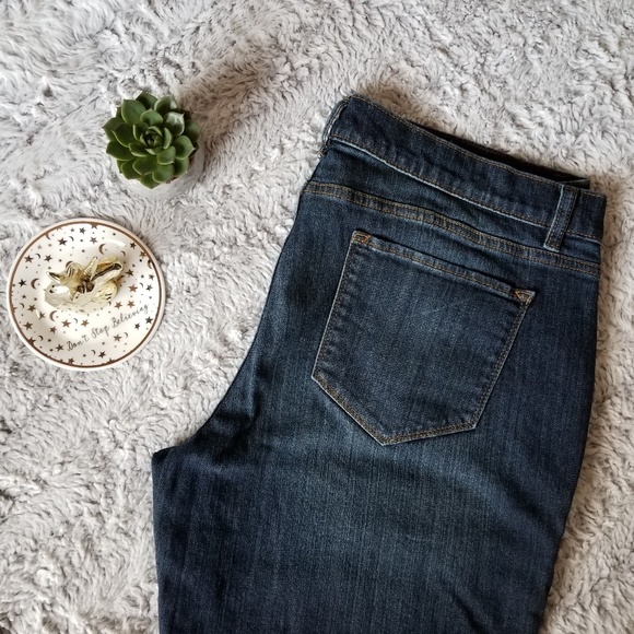 Liz Claiborne Boyfriend Jeans - Picture 2 of 7